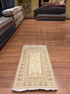 Küçük Ölçü El Halısı