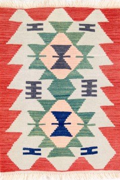 Etnik Desenli Küçük Anadolu Kilimi