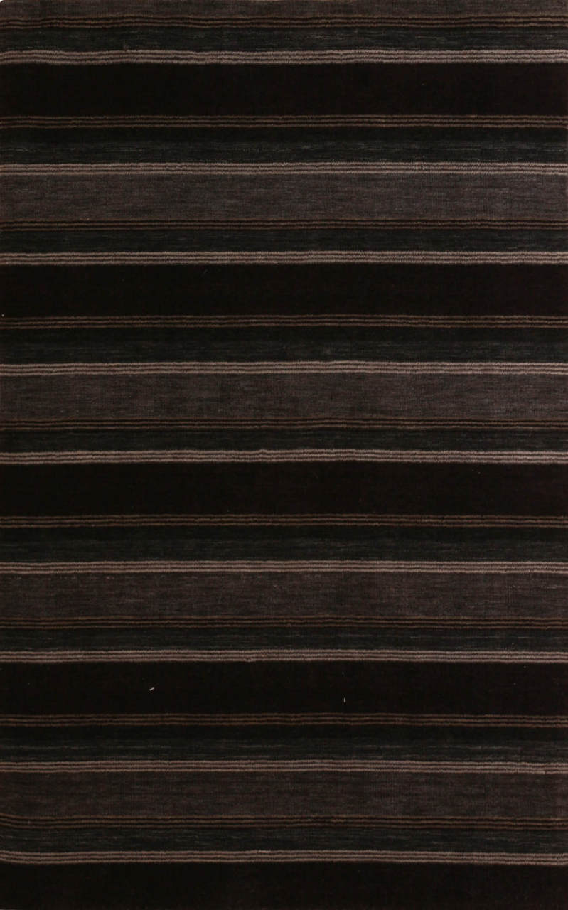 Siyah Çizgili Yün Halı