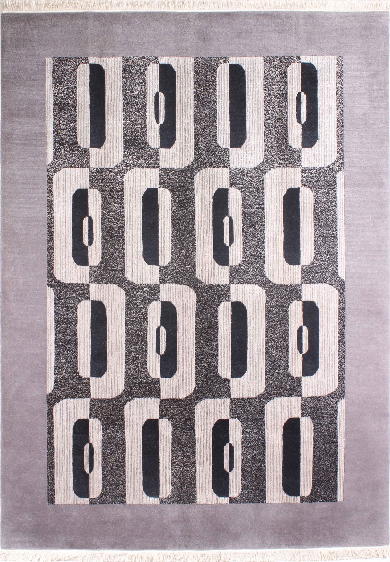 Modern Desenli Gri Halı
