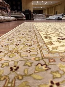 Desenleri İpek El Dokuma Halı