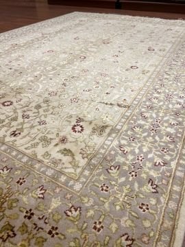 Desenleri İpek El Dokuma Halı