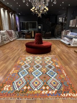 Etnik Desenli Turuncu Renkli Kilim