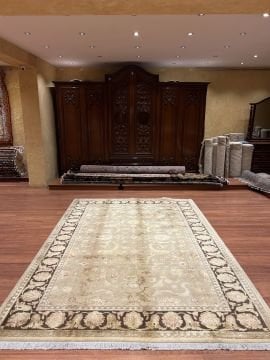 Kenarı Kahve El Dokuması Halı