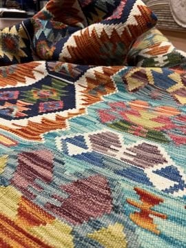 Uşak Motifli El Dokuması Kilim