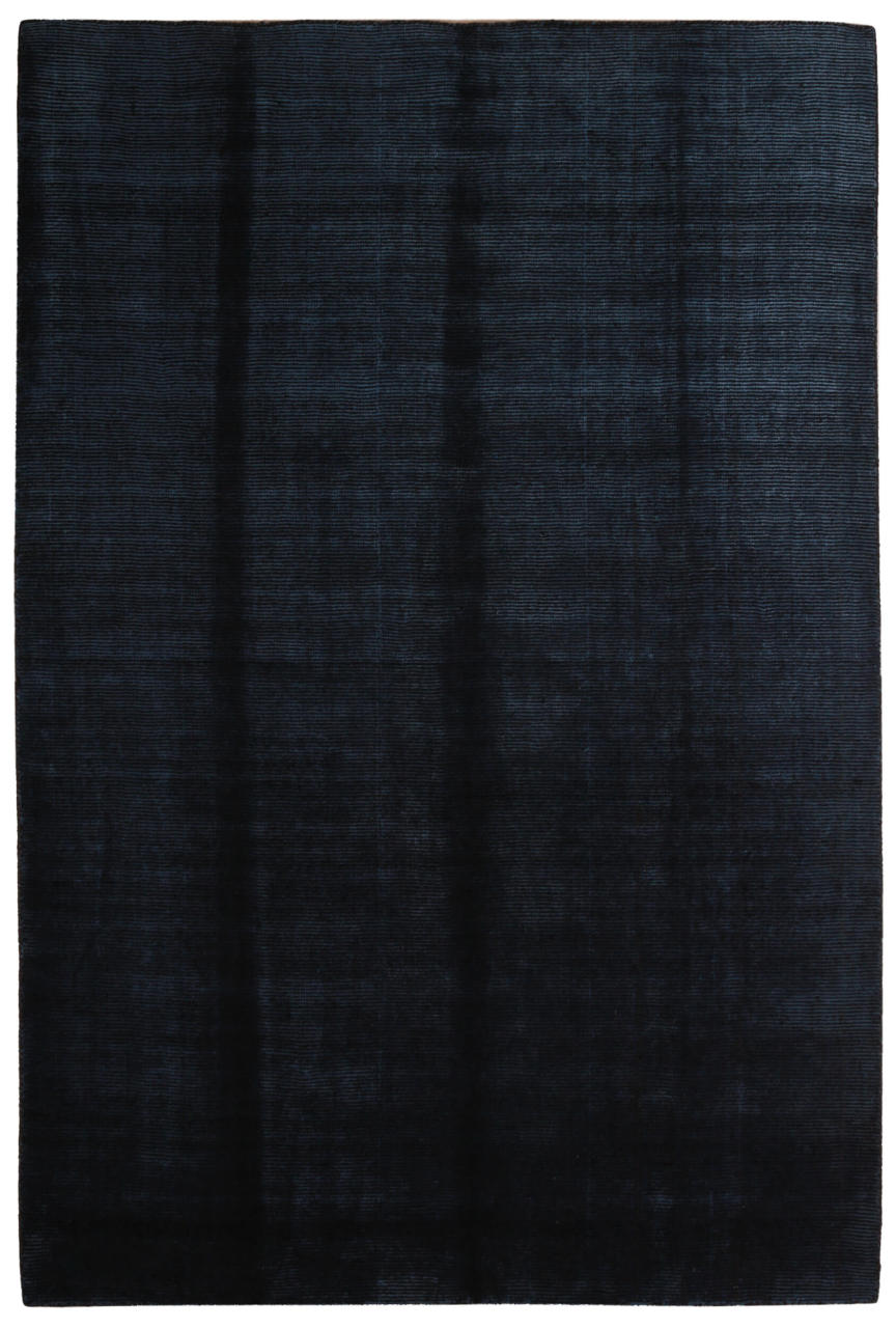 Desensiz Lacivert İpek Halı