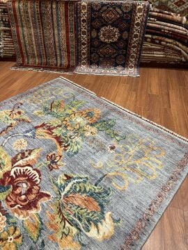 Gri Renk Karabağ Kilimi Desenli El Halısı