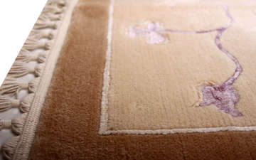 Lila Çiçek Desenli Salon Halısı