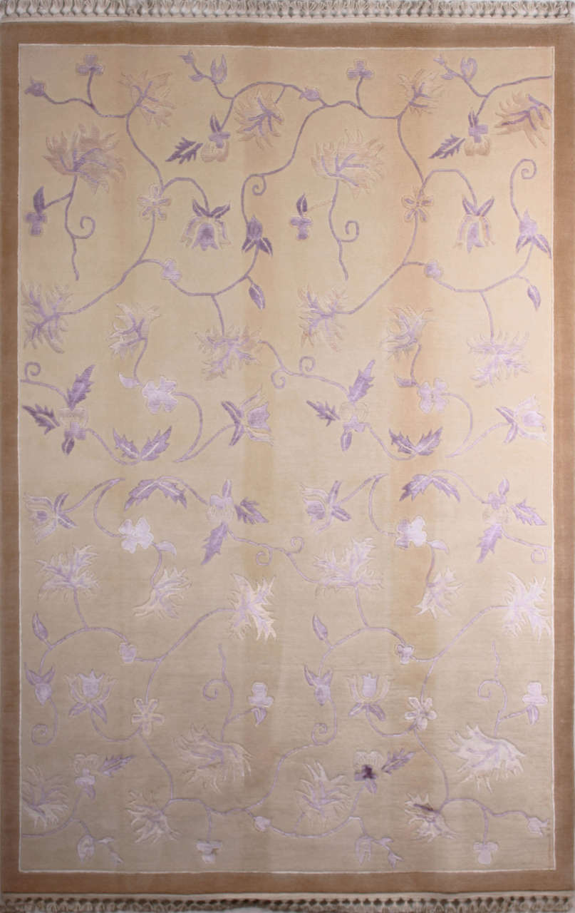 Lila Çiçek Desenli Salon Halısı