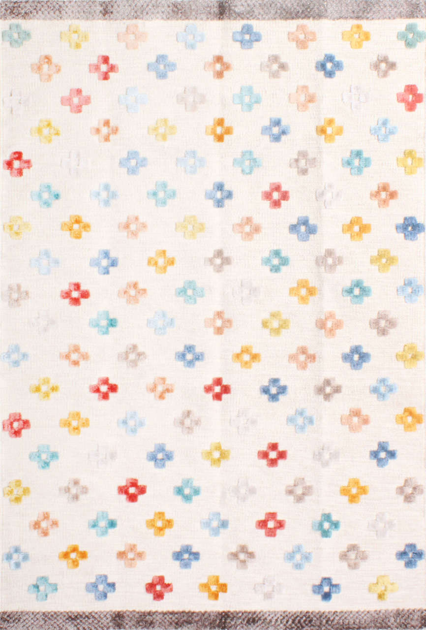 Bambu İpek Kabartmalı Çiçekli Kilim