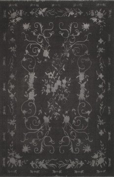 Siyah Zeminli Halı