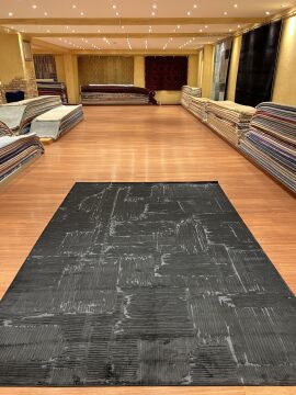 Siyah Antrasit Kendinden Desenli Viskon Halı