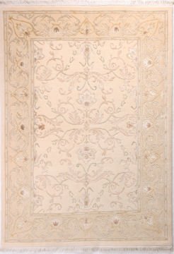 Krem Renk İpekli El Halısı