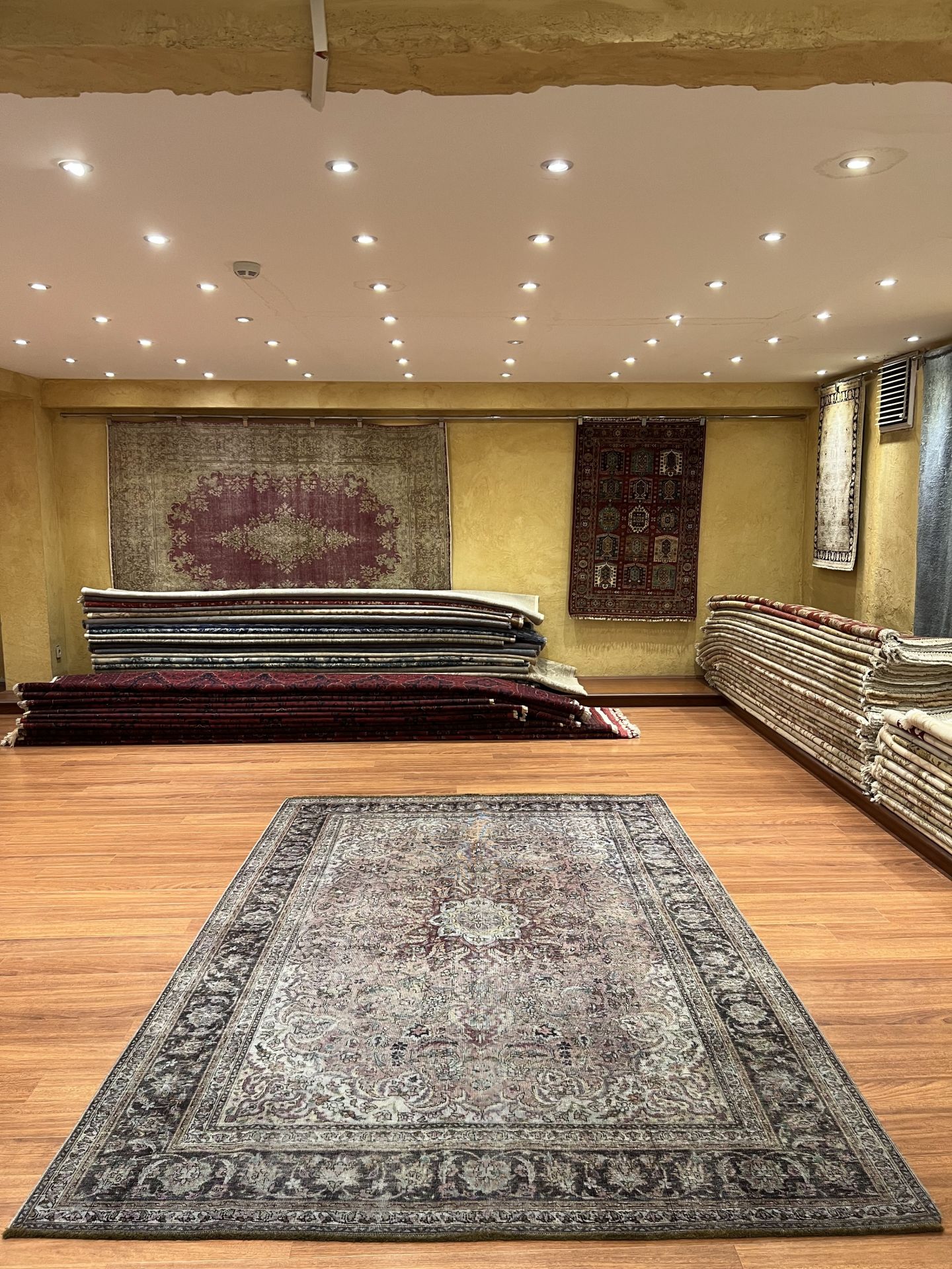 Çift Renkli İran Vintage Halı