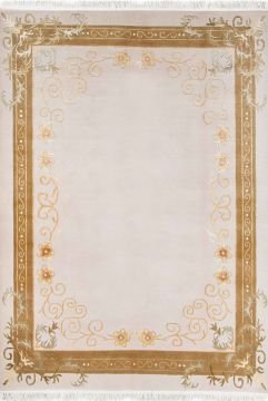 Ortası Desensiz Bordürlü El Halısı