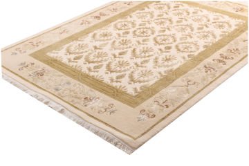 Damask Patterned Silk Handmade Carpet