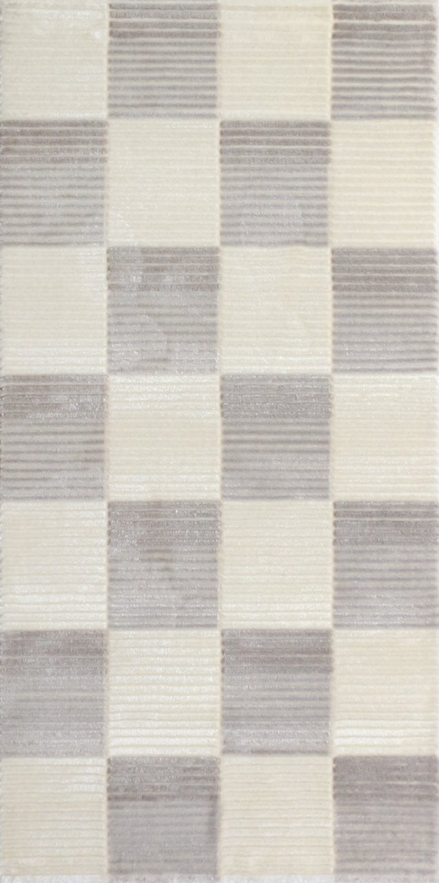 Kareli Desenli Vizon Makine Halısı