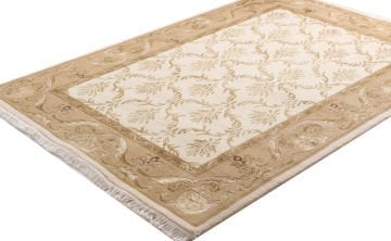 Damask Desen Bordürlü El Halısı