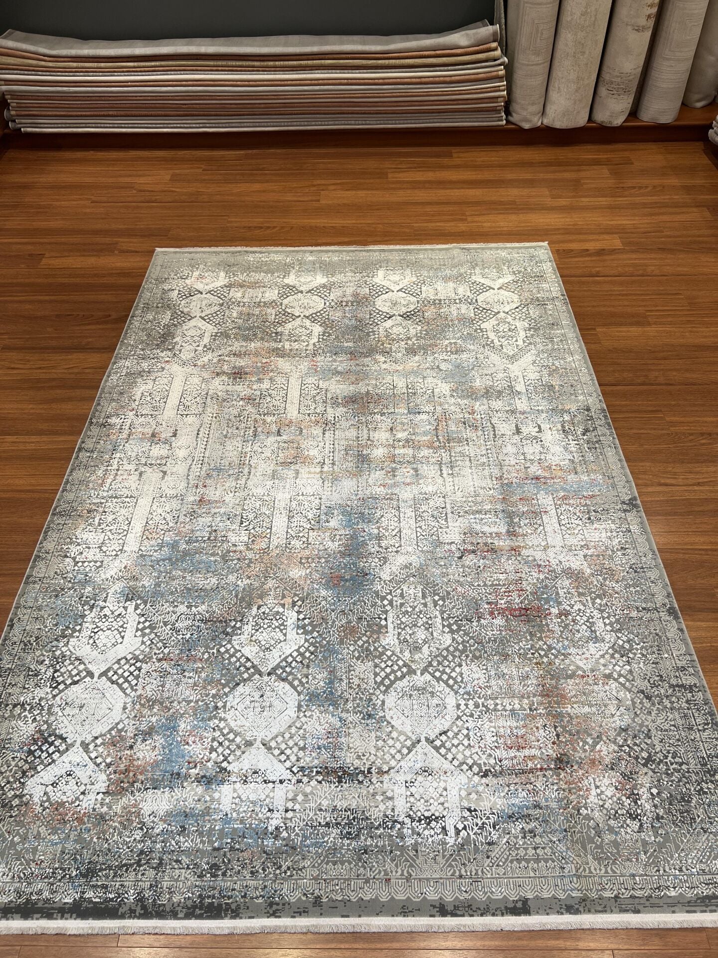 Modern Tasarım Salon Halısı