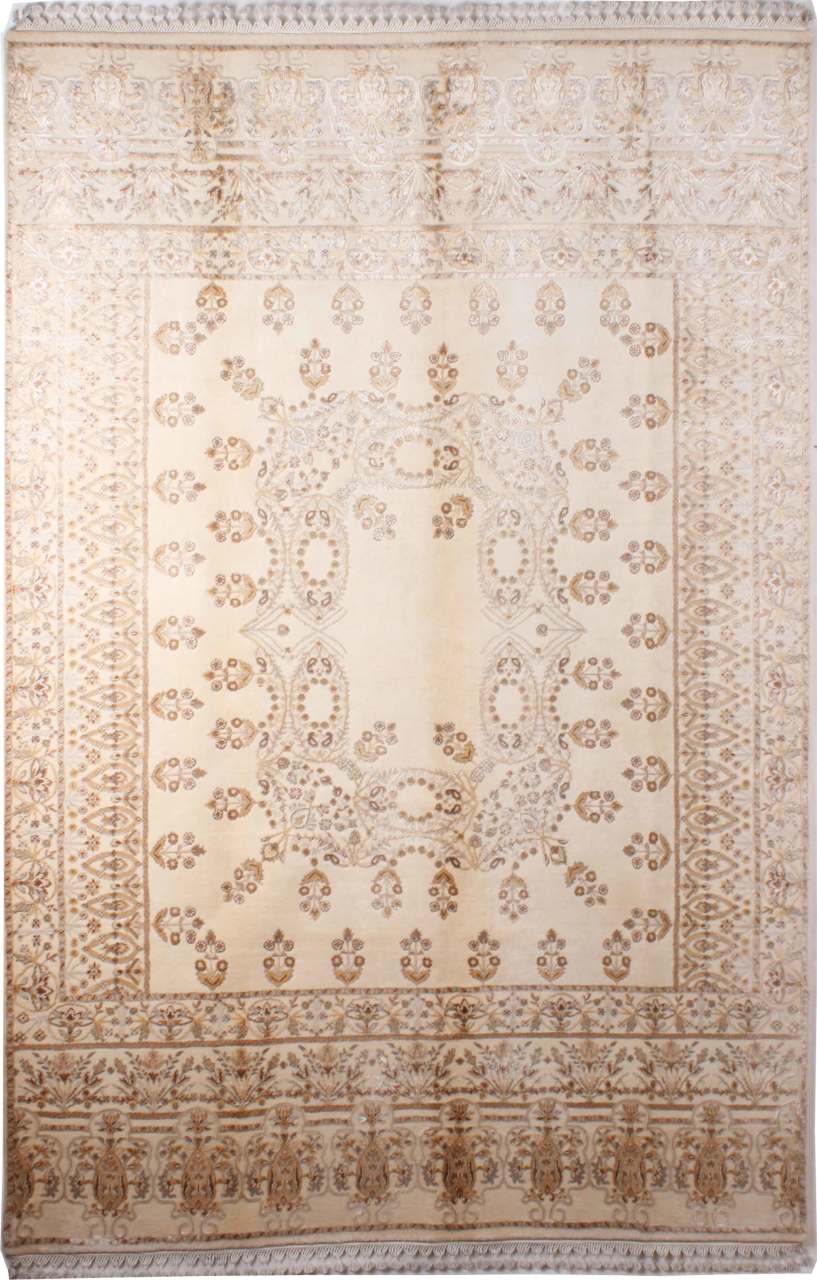 Klasik Desenli İran El Dokuması Halı