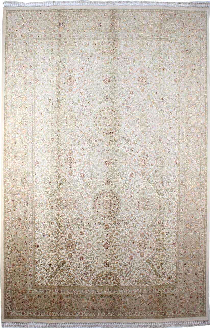 İpek Desenli El Dokuma Halı