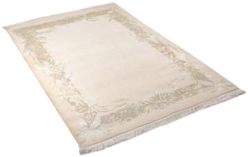 Yaprak Desenli İpekli El Halısı