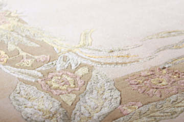 Yaprak Desenli İpekli El Halısı