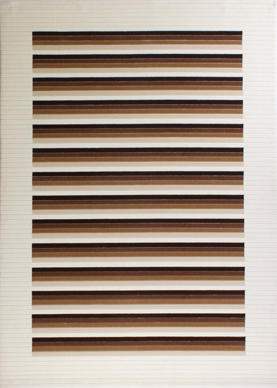 Kahverengi Çizgili Halı