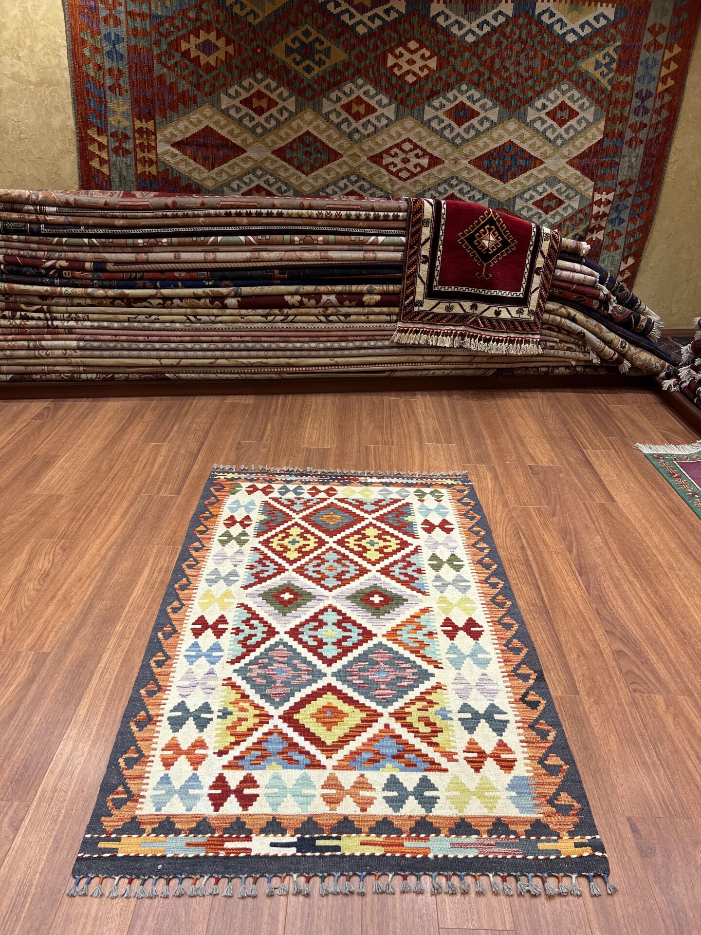 Otantik Desenli Kilim