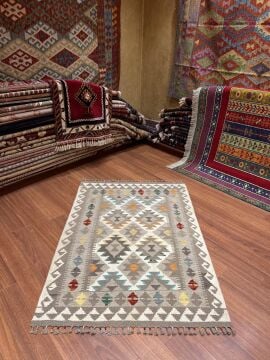 Açık Renk Afgan Kilimi