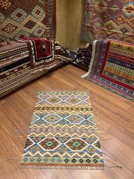 Etnik Desenli Küçük Boy Kilim
