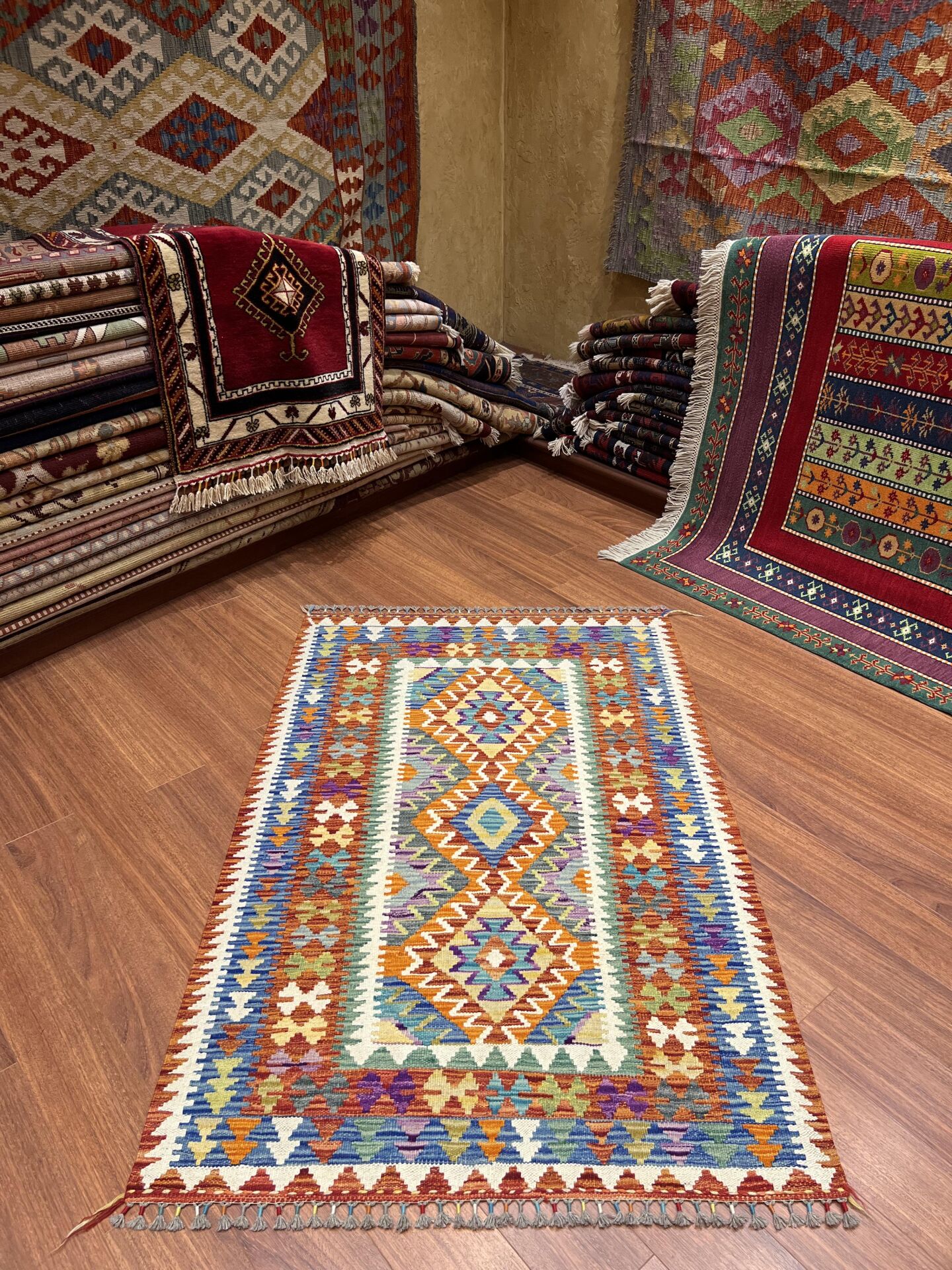 Anadolu Desenli Yün Kilim