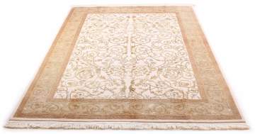 Sıkı Dokuma İpekli  El Halısı