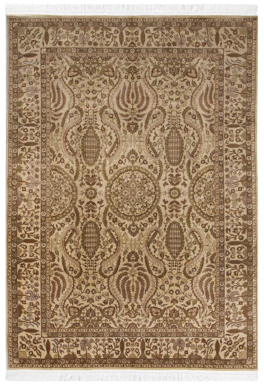 İpekli İran Halısı