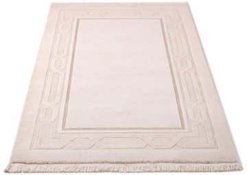 Kabartmalı İpekli El Halısı