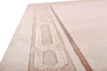 Kabartmalı İpekli El Halısı