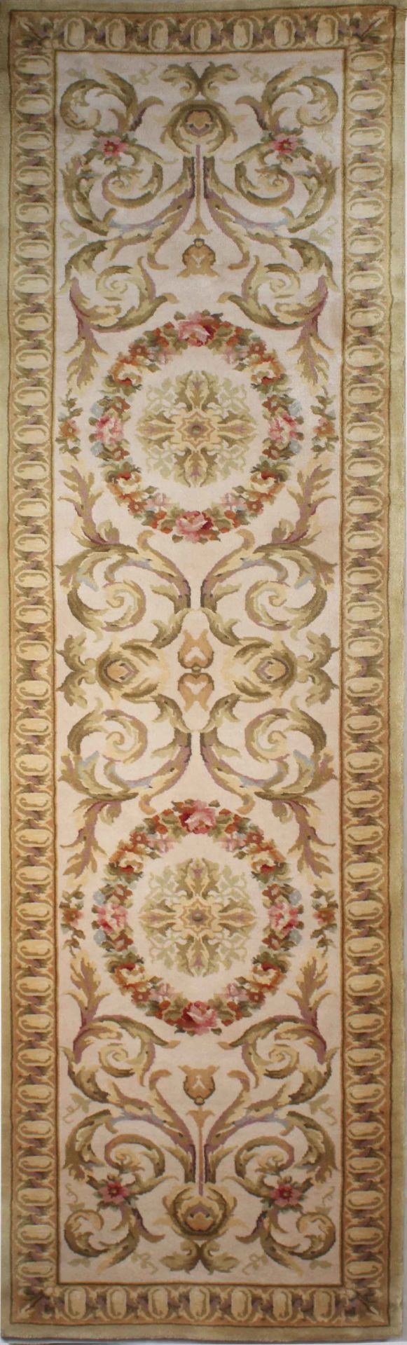 Versailles Patterned Hand Woven Carpet