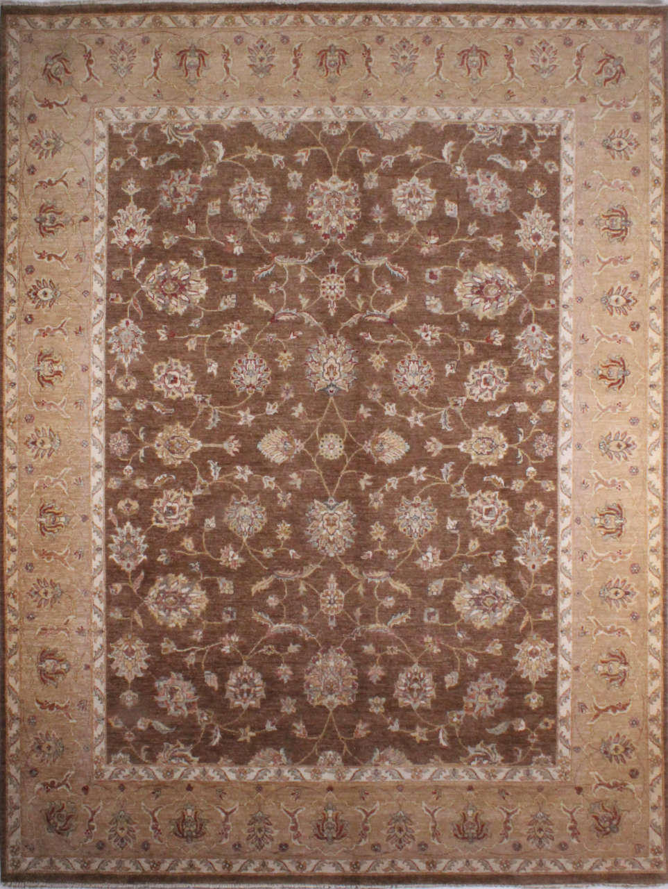 Kahverengi Zeminli Uşak Halısı