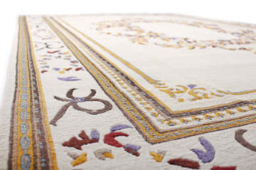 Klasik Bej Salon Halısı