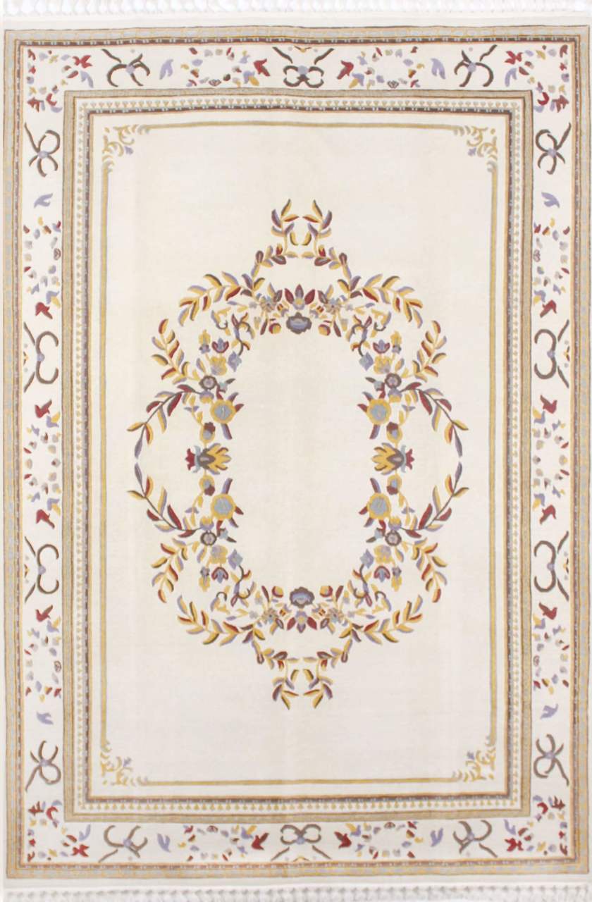 Klasik Bej Salon Halısı