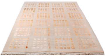 Geometrik Desenli İpekli El Halısı