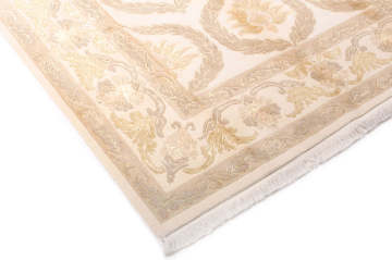 İpek Desenli Salon Halısı