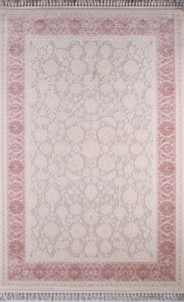 Pembe Kenarlı Salon Halısı