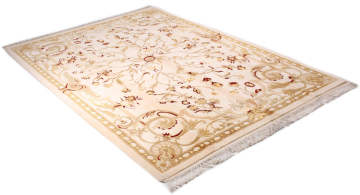 İpek Desenli El Dokuması Halı