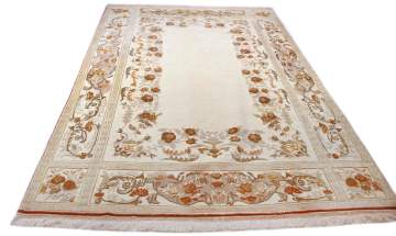 Klasik Bej Salon Halısı