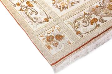 Klasik Bej Salon Halısı