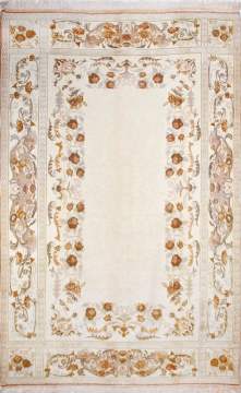 Klasik Bej Salon Halısı