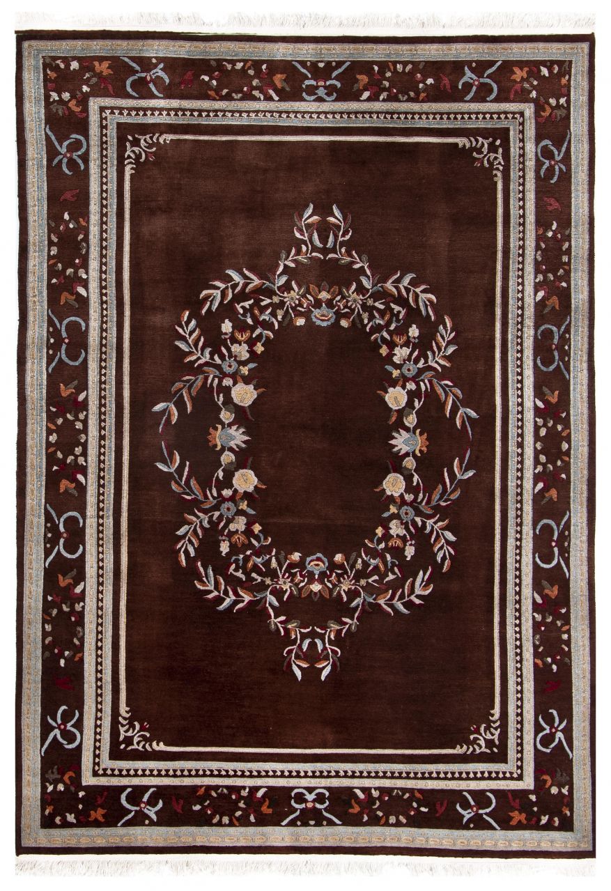 Koyu Kahverengi Zeminli Halı