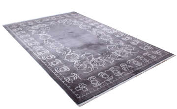 İpekli Klasik Halı