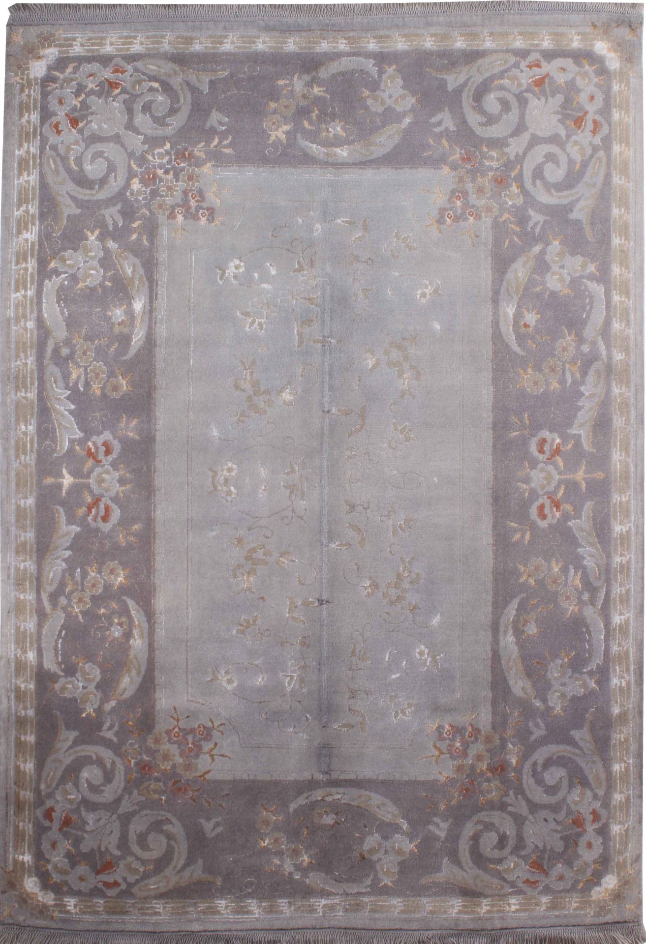 Desenleri İpek Gri Salon Uşak El Halısı